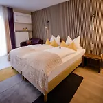 Franconia Hotel 3*