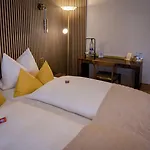 Hotel Franconia 3*