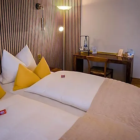 Franconia Hotel