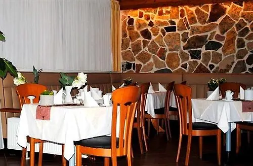 Franconia 3*
